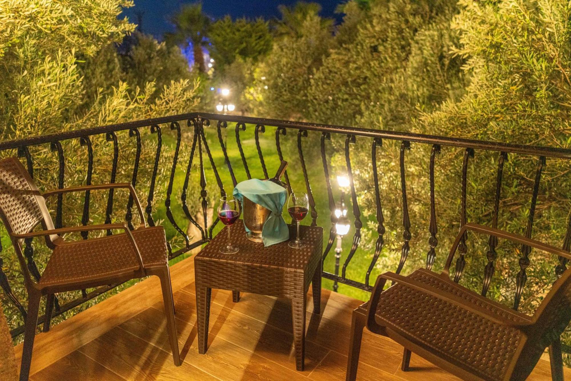 Assos Park Hotel المظهر الخارجي الصورة